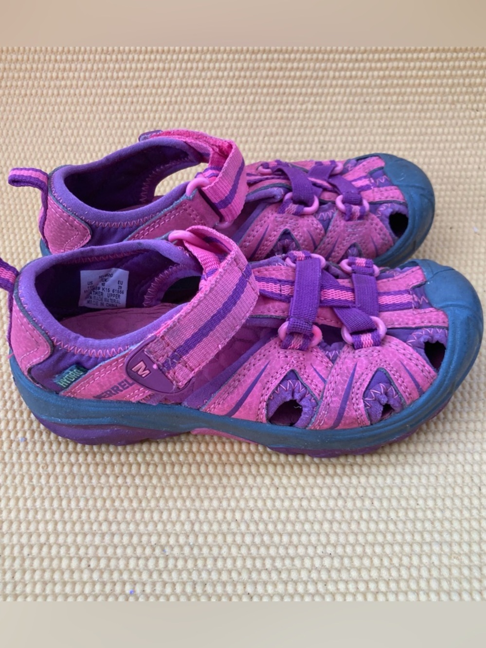 Girls Merrell Hydro Pink/ Purple  water shoes - Sz 11m ( measures 8")